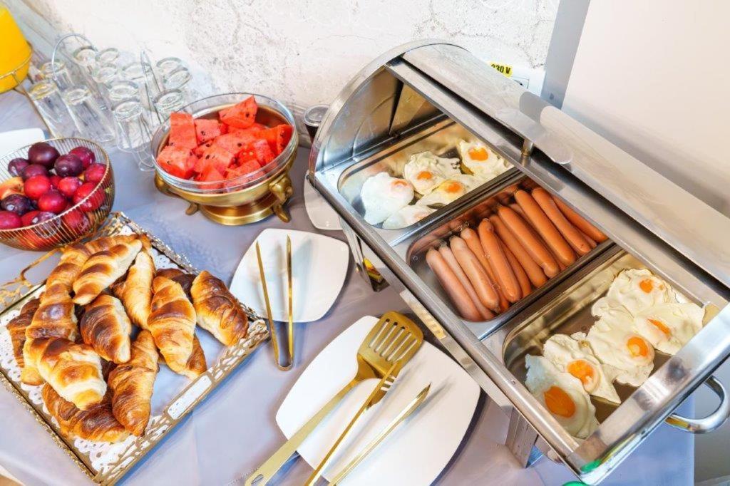 Guci Hotel Κονστάντζα Εξωτερικό φωτογραφία