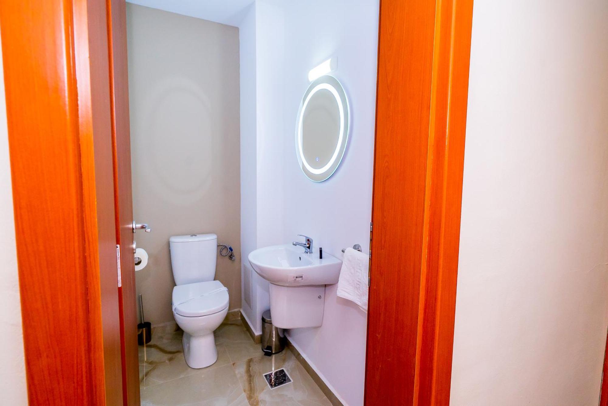 Guci Hotel Κονστάντζα Εξωτερικό φωτογραφία