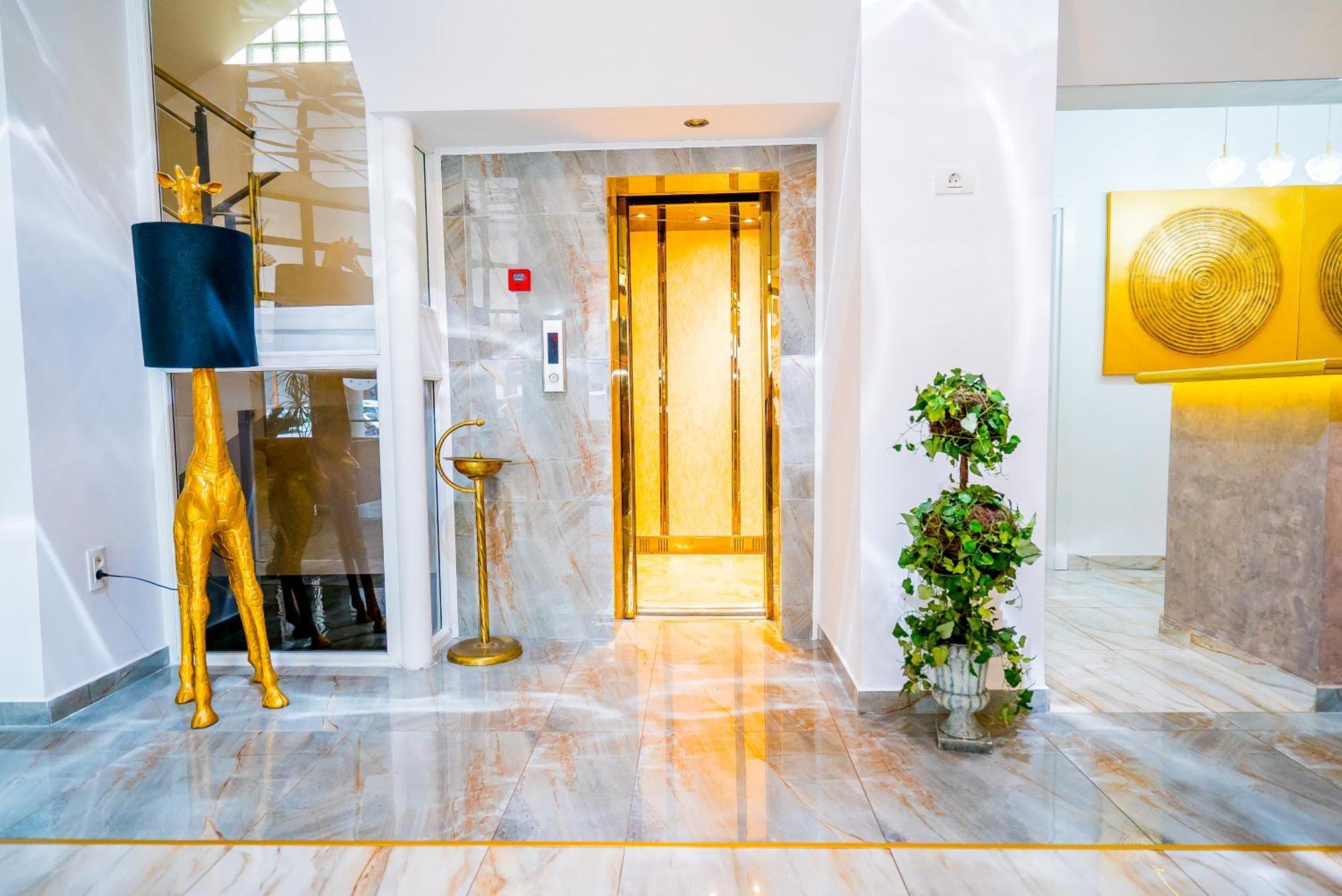 Guci Hotel Κονστάντζα Εξωτερικό φωτογραφία
